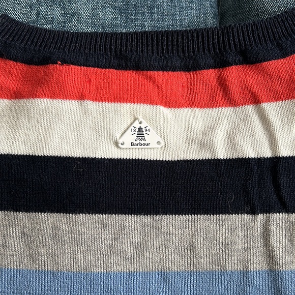 Soft cotton striped Barbour crewneck sweater. Size 4. - Picture 5 of 6